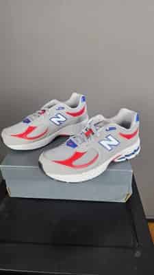 New Balance 2002 Kids Unisex Athletic Sneakers Grey Red GC2002KG US 7