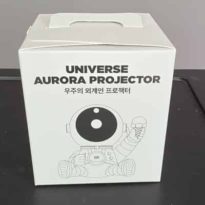 SkyGo Ice Cream Astronaut Starry Sky Lamp Aurora Projector USB Remote