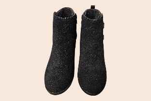 Women’s Clarks Black Suede Heeled Ankle Boots — ITEM # 3466