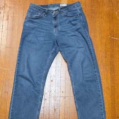 Wrangler Premium Quality Relaxed Straight Jeans Blue Medium Wash Denim Men's