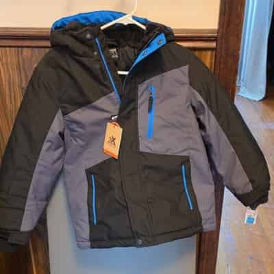 ZeroXposur Boys Snowboard Jacket Iron Black Blue Size 8 Water Wind Resistant