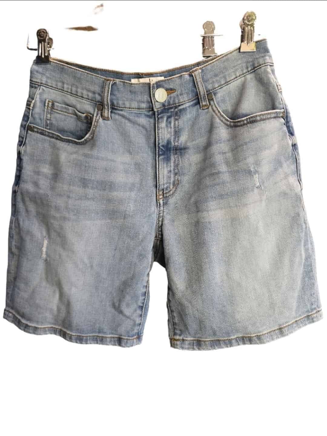 Cabi Distressed Denim Shorts Size 6 Blue
