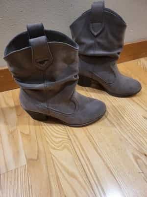 Rocket Dog Womens Sheriff Modern Ankle Boot Size 6.5 Pull-Up Tabs Casual Comfort