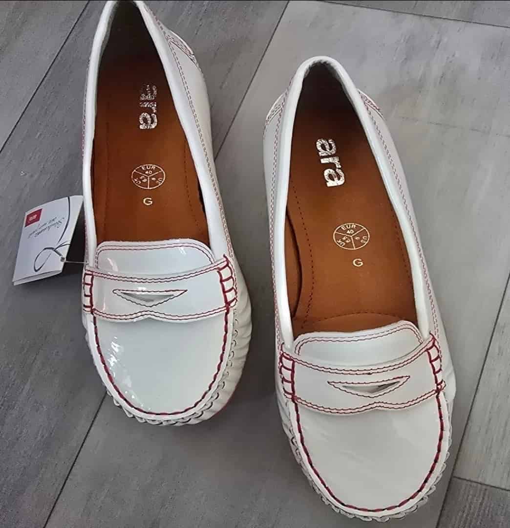 Women’s Ara White Orange Patent Leather Loafers US 9 New