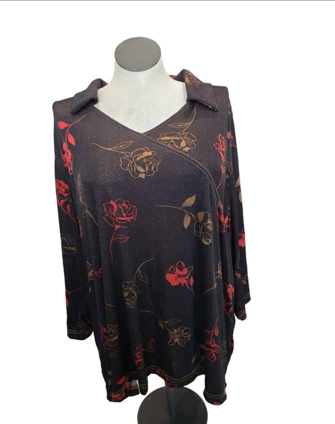 Women’s Kathy Ireland Black Floral Tunic Top 3X